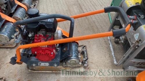 Belle LC3251 12in petrol plate compactor