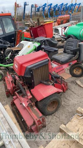 Toro triple ride on gang mower