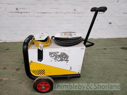 Brendon 110v power washer