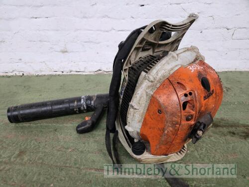 Stihl BR600 backpack blower