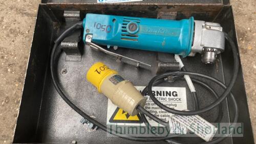 Makita DA3000R angle drill