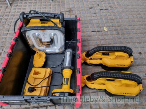 2 Dewalt cordless vacuums, 2 Dewalt lights, charger & 4 batteries