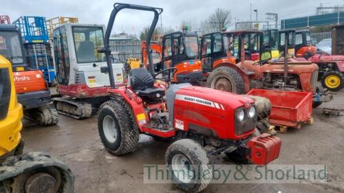 Massey Ferguson 1531 compact tractor