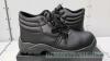 4 pairs of Proman safety boots - size 8 - 4