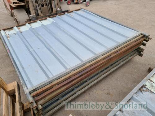 12 Herras solid fence panels