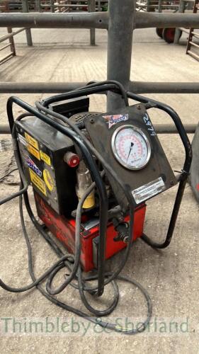 Hiforce TPE16A hydraulic pump