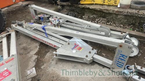 2 porta gantry legs and gantry roller