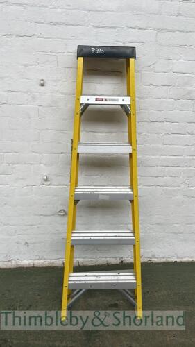 Step ladder