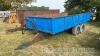 Twin axle tipping trailer