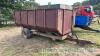 Single axle tipping trailer