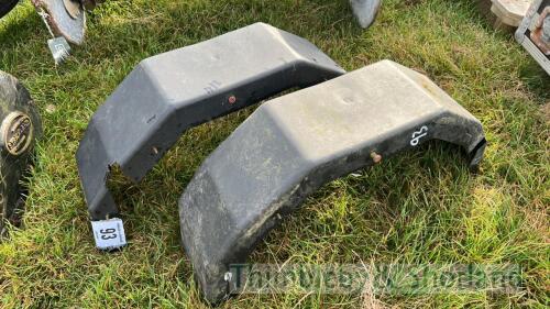 2 mud guards