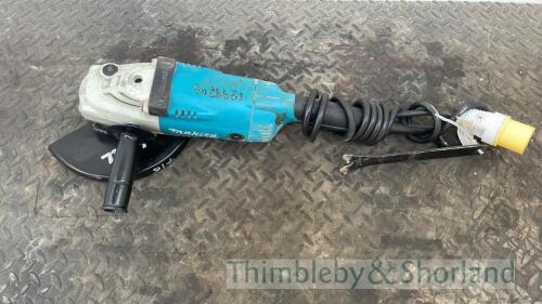 Makita GA9020 angle grinder