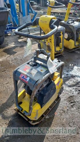 Wacker diesel reversing plate compactor