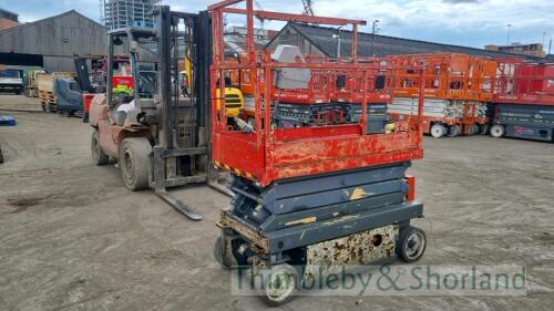 Skyjack SJ3219 electric scissor lift (2014)