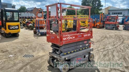 Skyjack SJ3219 electric scissor lift (2014) MA1005722