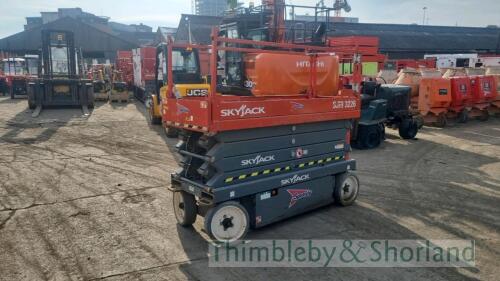 Skyjack SJ3226 electric scissor lift (2017) MA1293073