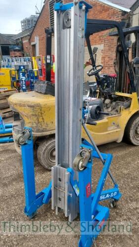 Genie SLA10 material lift A121284