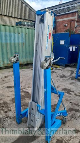 Genie SLA15 material lift MA1140426