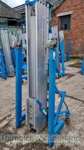 Genie SLA20 material lift MA0392309