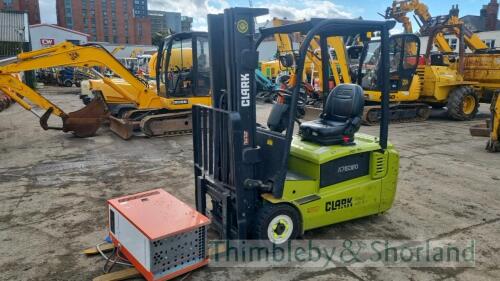 Clarke GT18X electric forklift N716380