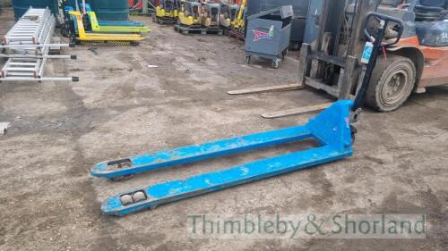 Long reach pallet truck MA1333912