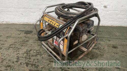 JCB Beaver pack and hose