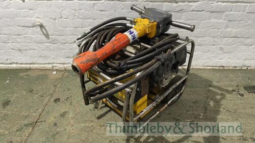 Atlas Copco hydraulic pack hose and gun (241)