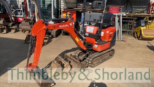 Kubota K008 micro excavator (2015) 1817 hrs Expanding rubber tracks, blade, 5 buckets. Current LOLER certificate