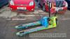 2 pallet trucks R40000462, R40000131