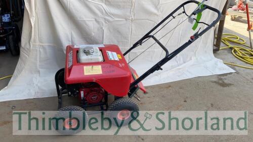 Camon Tracmaster LA20 petrol lawn aerator/plugger - hollow tine (2012)