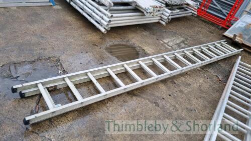 Aluminium double ladder