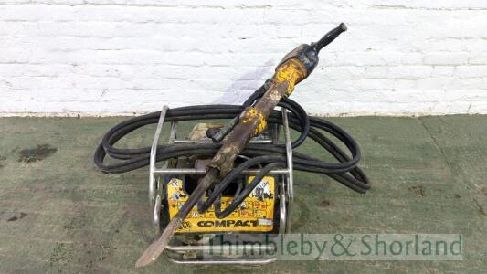 JCB compact pack, hose and gun