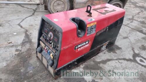 Lincoln Ranger 305D welder generator