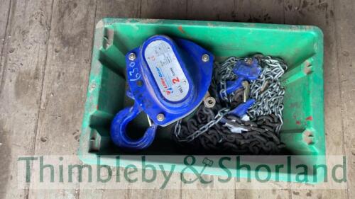 2000kg chain hoist c/w 3m HOL chain