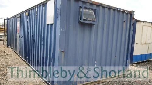 32 x 10ft jack leg toilet block