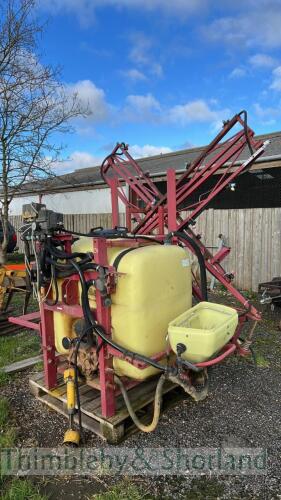 Hardi LX800 mounted sprayer