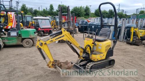 Yanmar SV08 micro digger (2018)