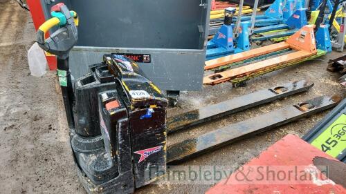 Jungheinrich electric pallet truck