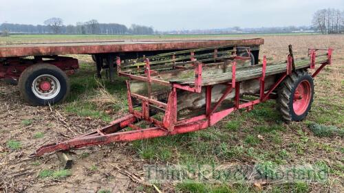 Single axle plant trailer