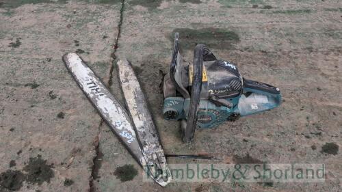 Makita chain saw and two guide bars