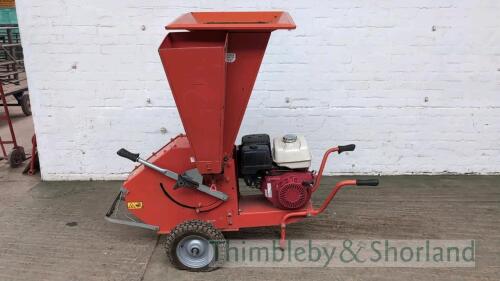 Camon petrol chipper/shredder