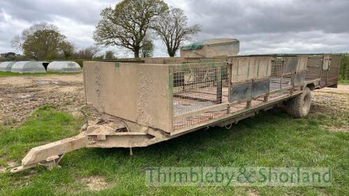 Stock moving trailer