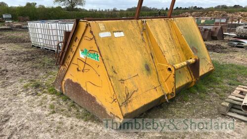 Albutt fallen stock bucket