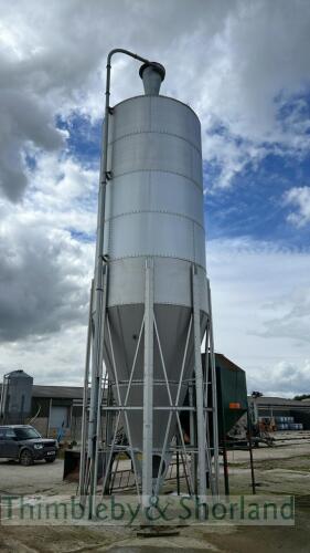 MAFA feed silo volume M3 61,3 (2018) Buyer to dismantle and remove