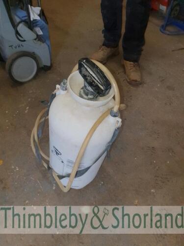 Stihl 10L pressurised water container