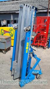 Genie Superlift SLA 25 material lift B107646