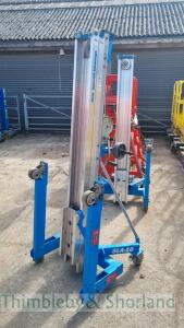 Genie SLA10 material lift A107201