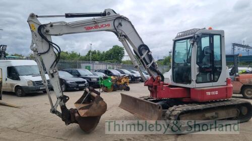 Takeuchi TB180 FR midi digger (2010)