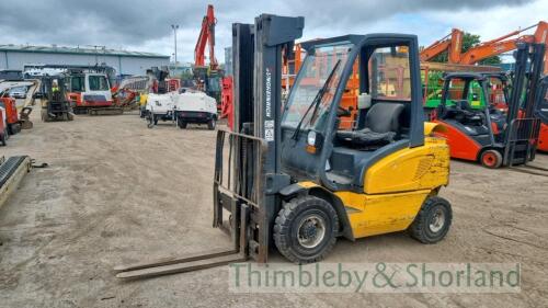 Jungheinrich TFG25 gas forklift