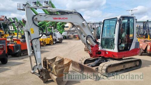 Takeuchi TB250 mini digger (2017)